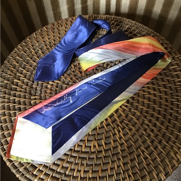 Vintage Hand Painted Tie - Picture 3 of 3